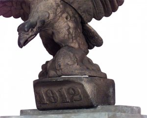 American Country Eagle Figure